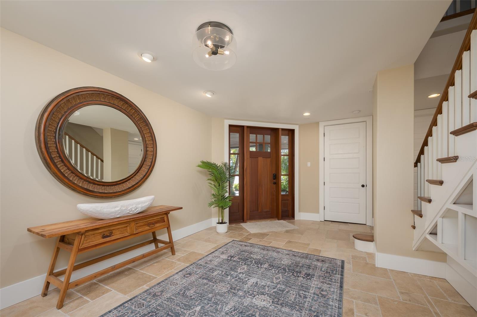 Image 18 of 99 For 526 56th Street