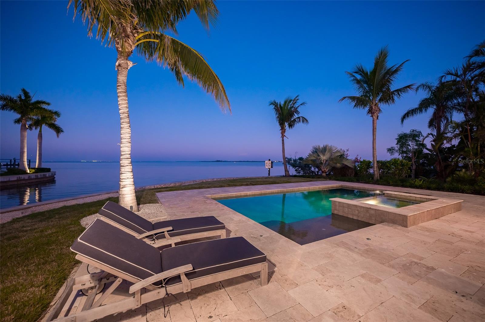 Image 3 of 99 For 526 56th Street