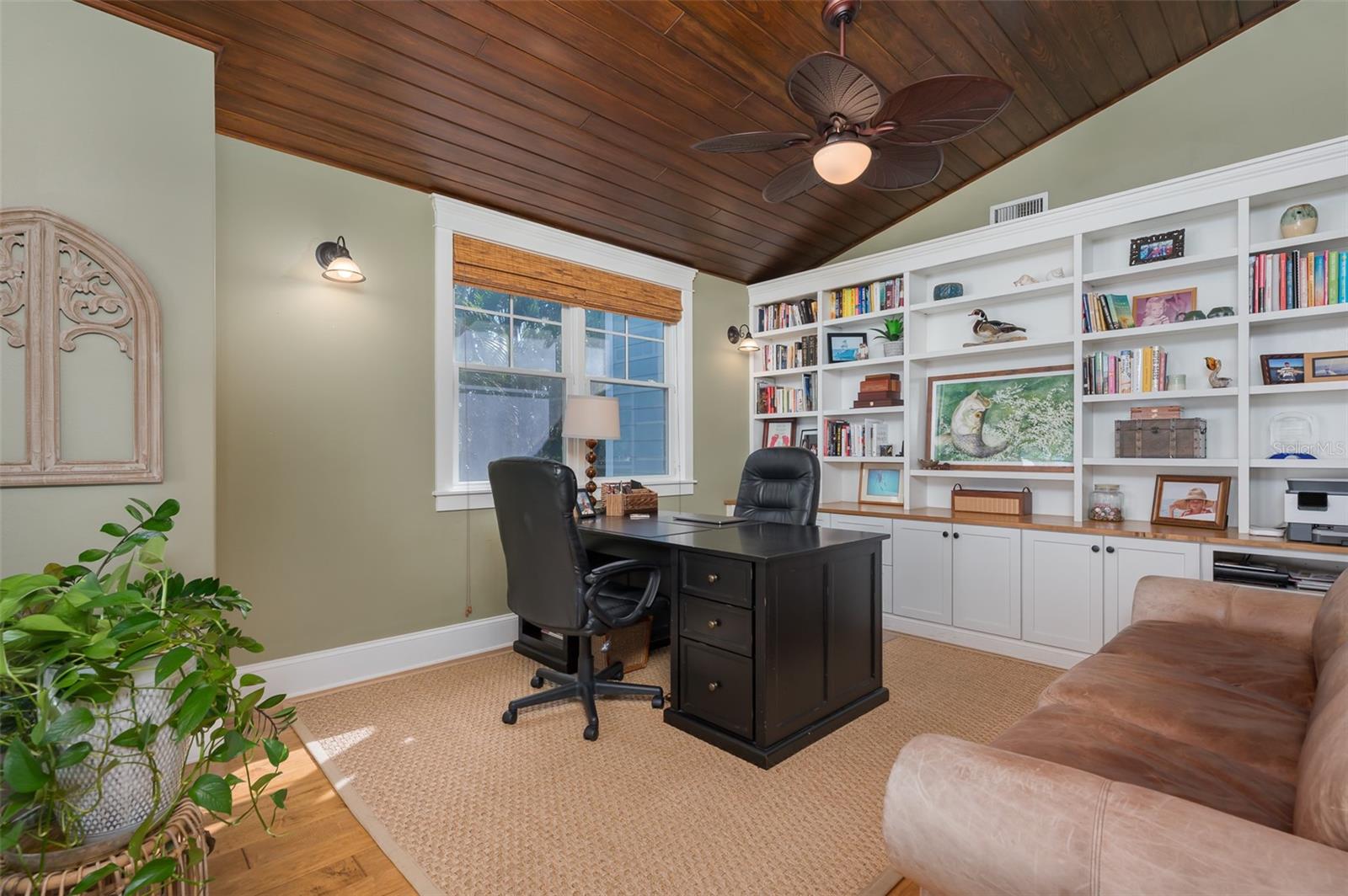 Image 31 of 99 For 526 56th Street