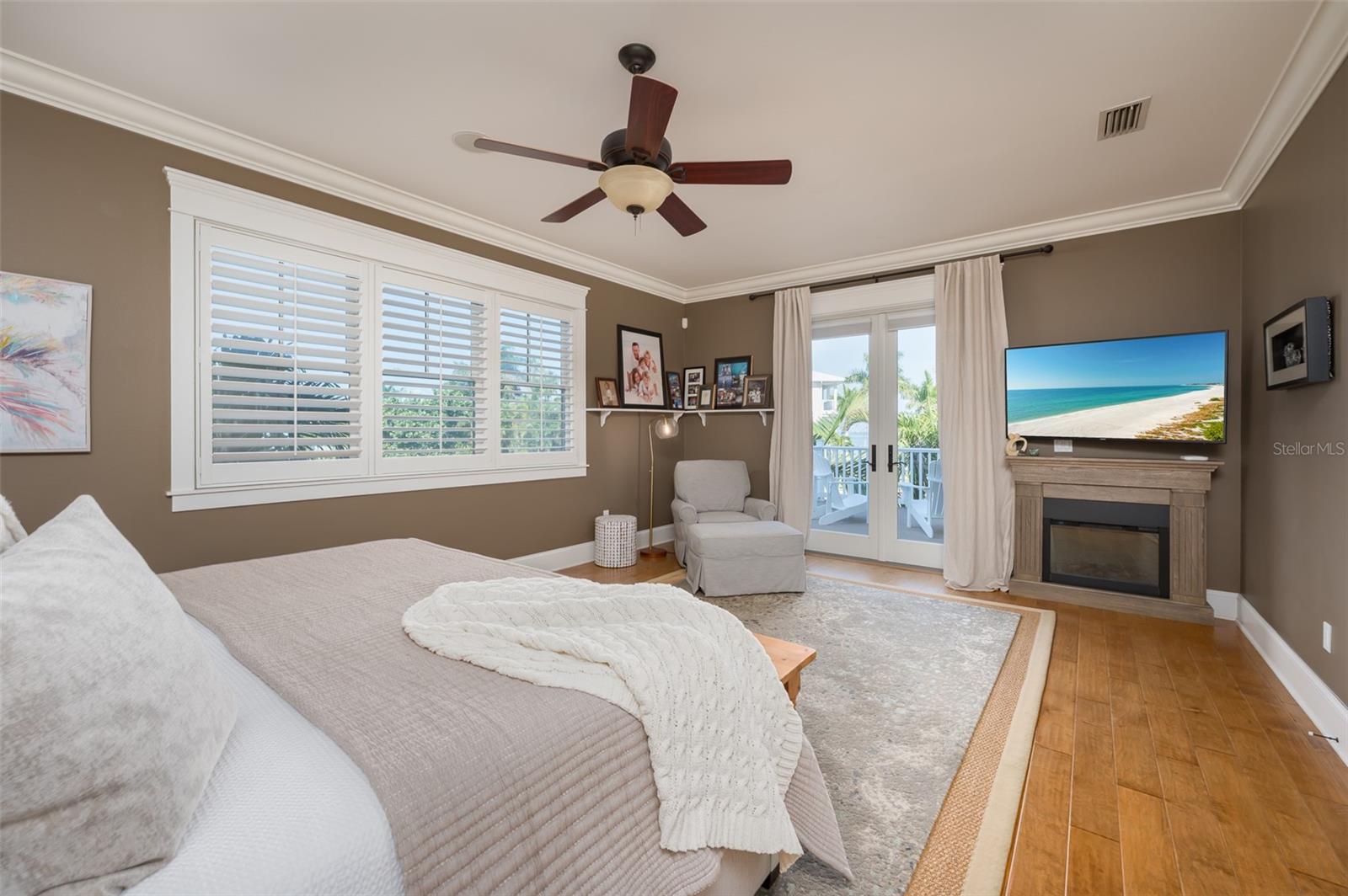 Image 34 of 99 For 526 56th Street