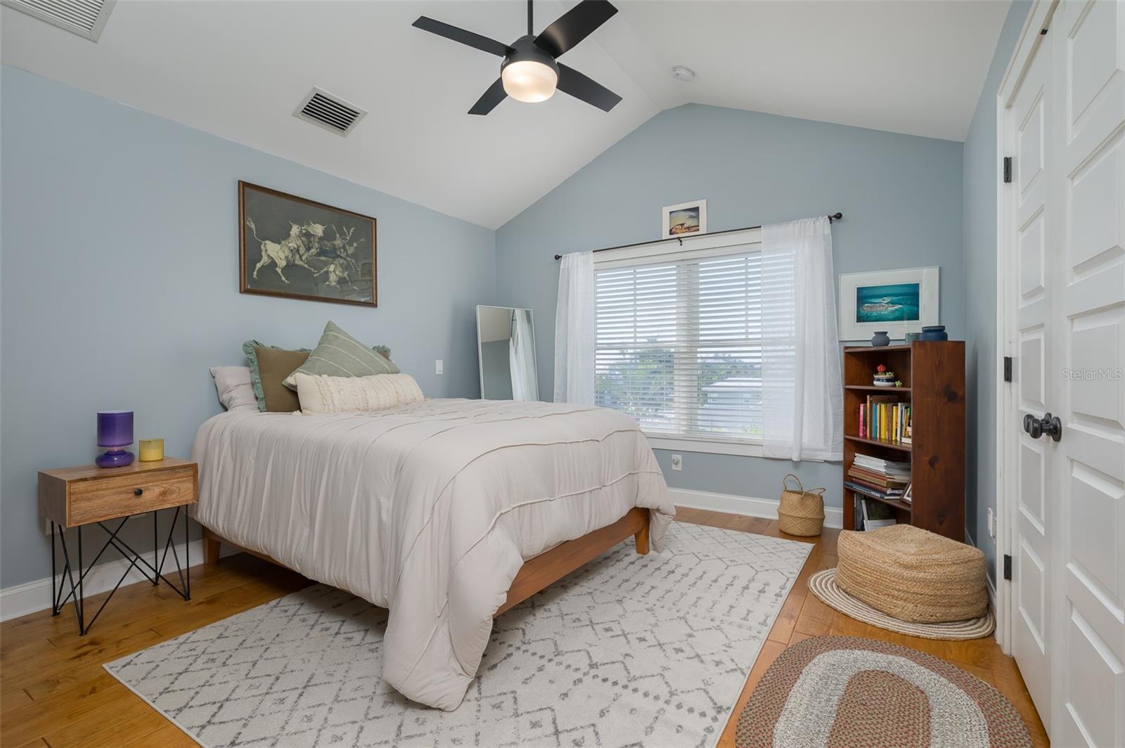 Image 48 of 99 For 526 56th Street