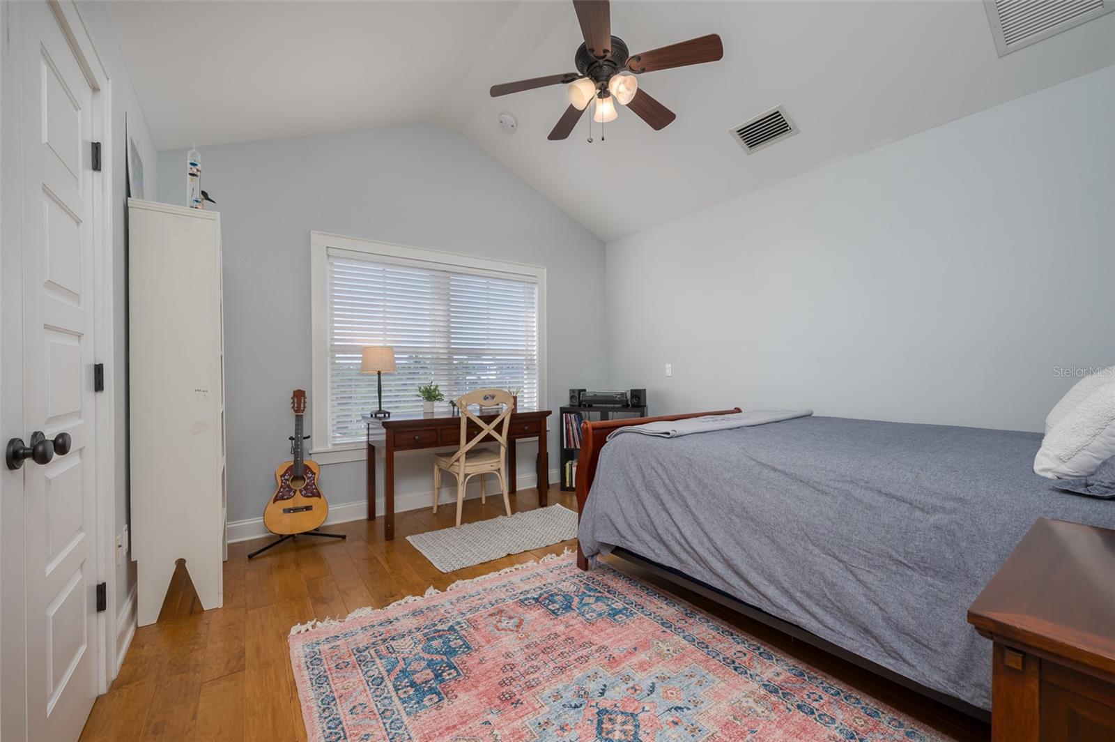 Image 50 of 99 For 526 56th Street