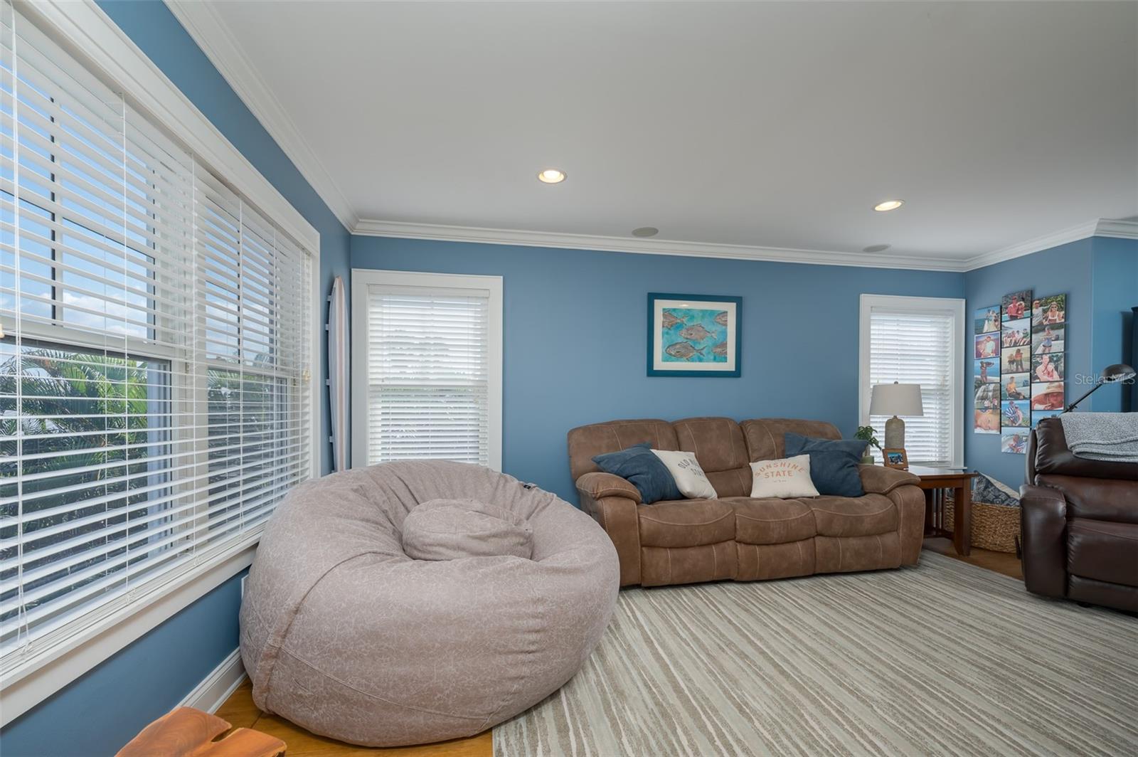 Image 52 of 99 For 526 56th Street