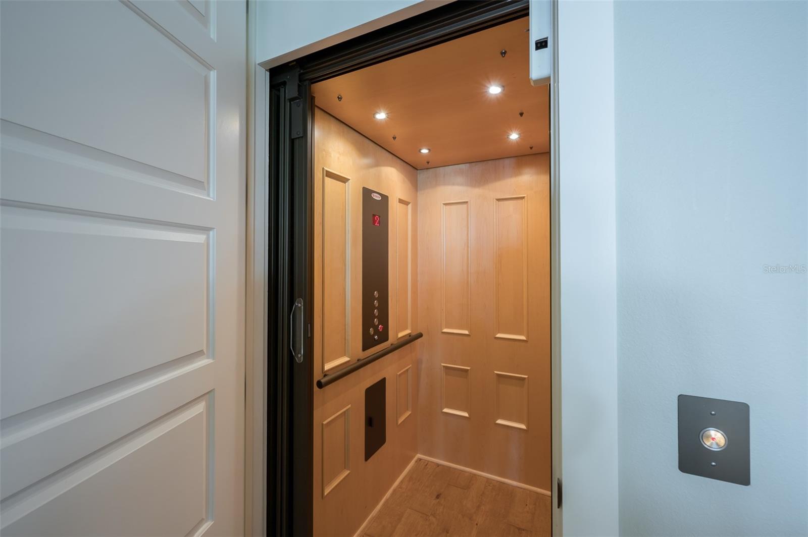 Image 56 of 99 For 526 56th Street