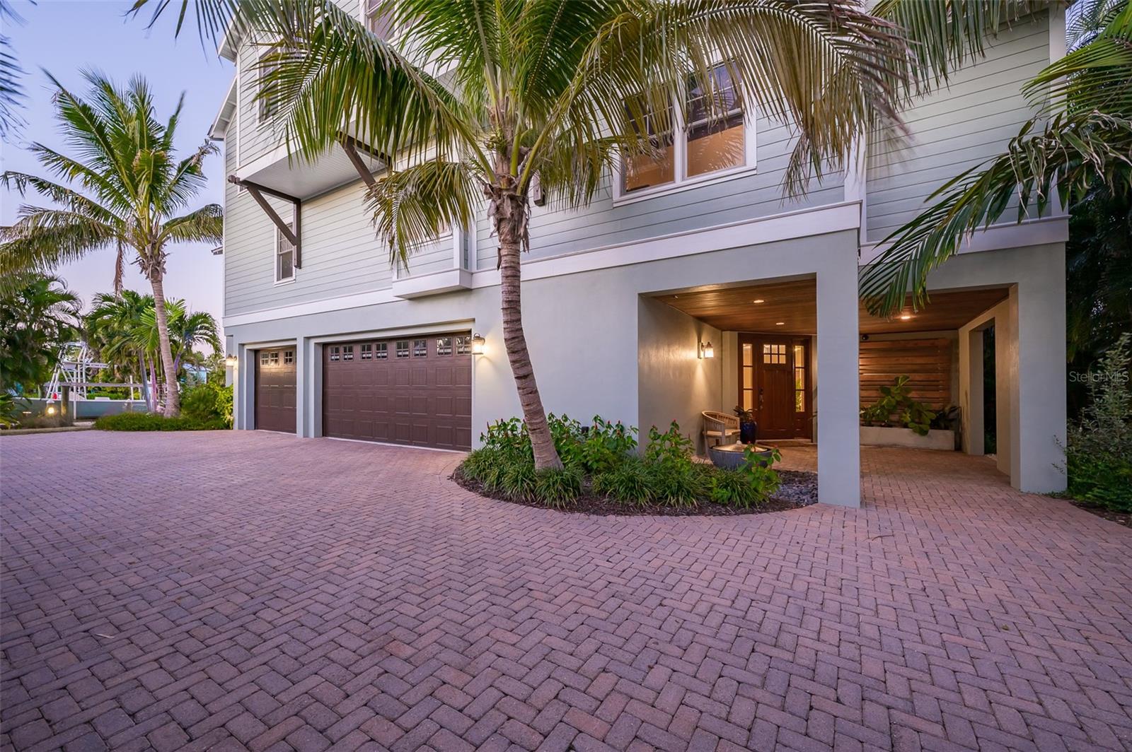 Image 83 of 99 For 526 56th Street