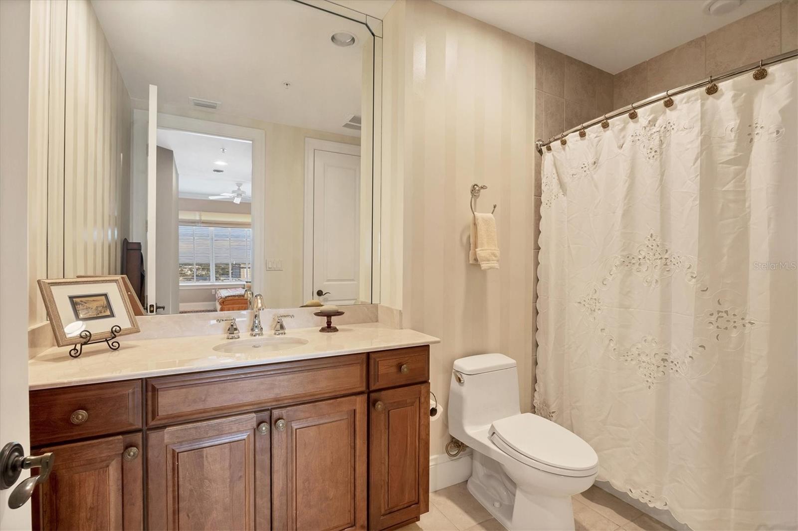 Image 28 of 57 For 140 Riviera Dunes Way 1001