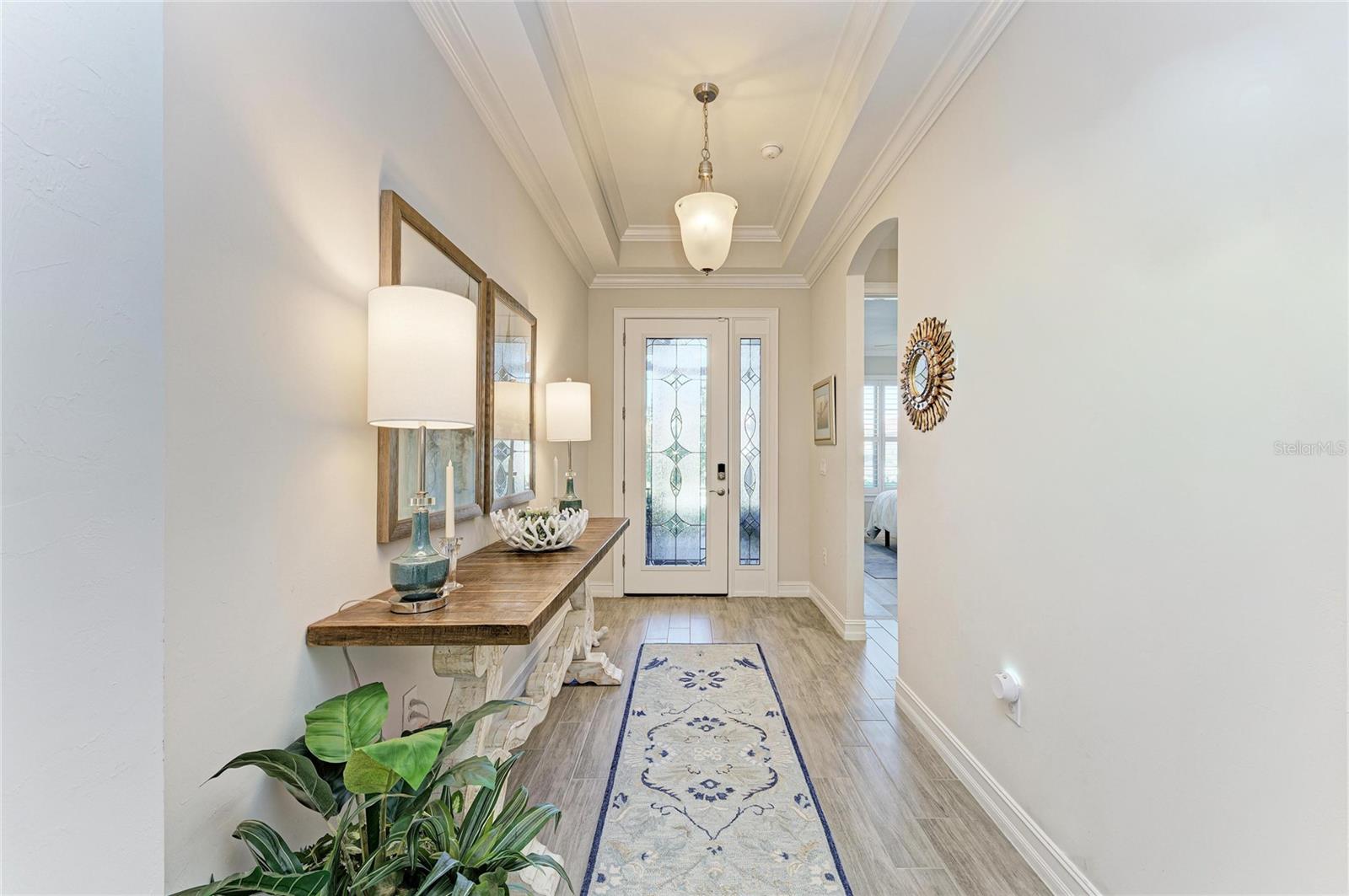 Image 10 of 91 For 364 Toscavilla Boulevard