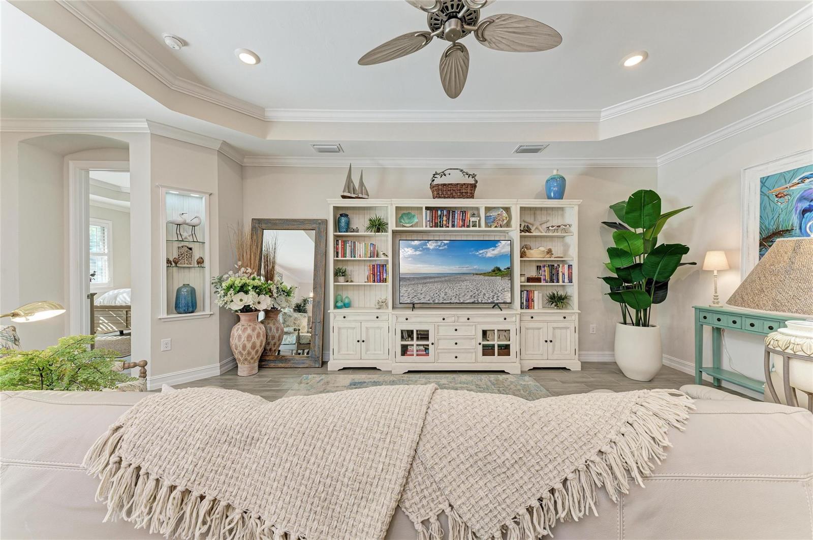 Image 13 of 91 For 364 Toscavilla Boulevard