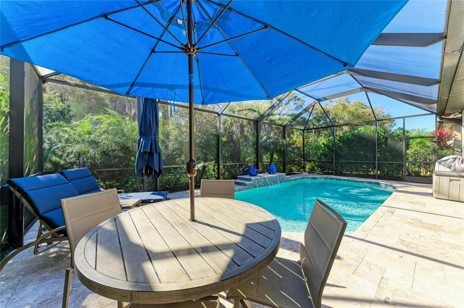 Image 34 of 91 For 364 Toscavilla Boulevard