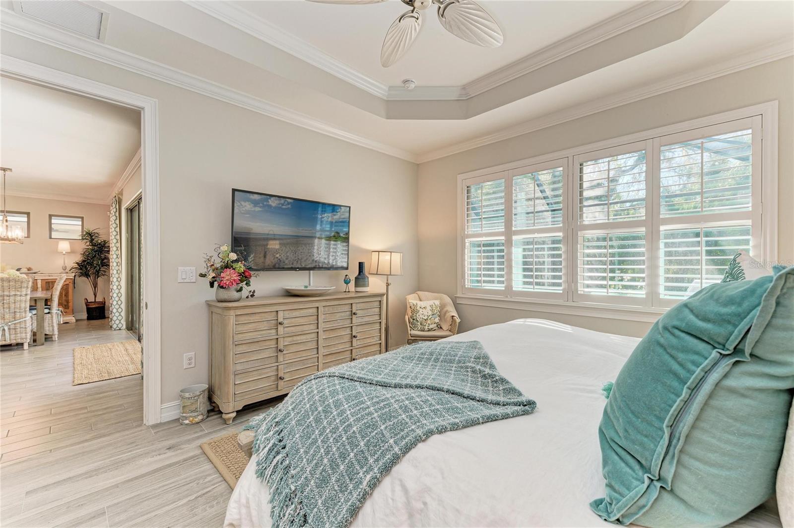 Image 39 of 91 For 364 Toscavilla Boulevard