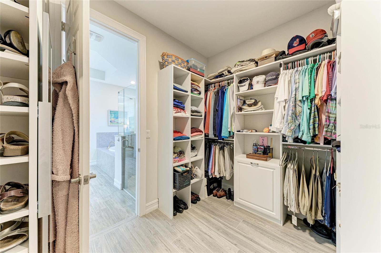 Image 44 of 91 For 364 Toscavilla Boulevard