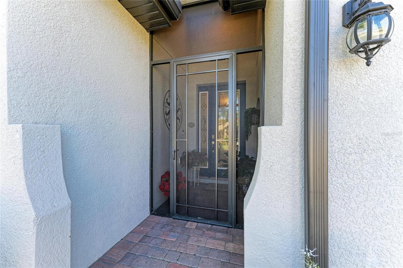 Image 9 of 91 For 364 Toscavilla Boulevard