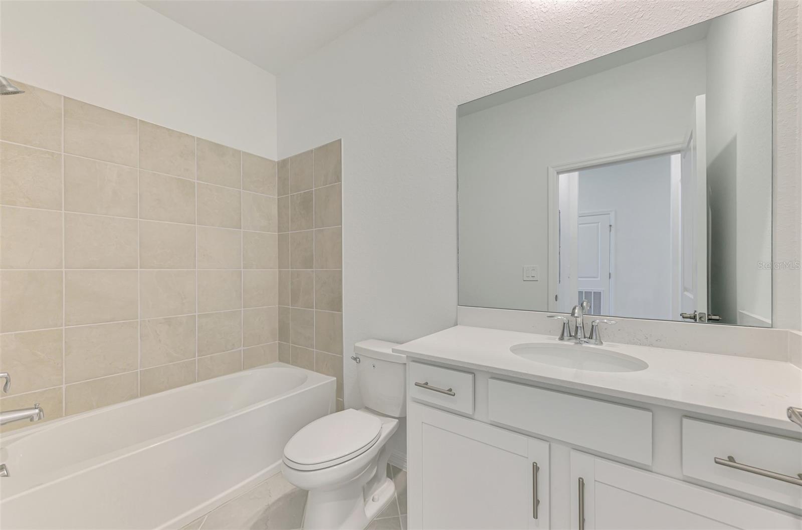 Image 21 of 33 For 17565 Opal Sand Drive #401