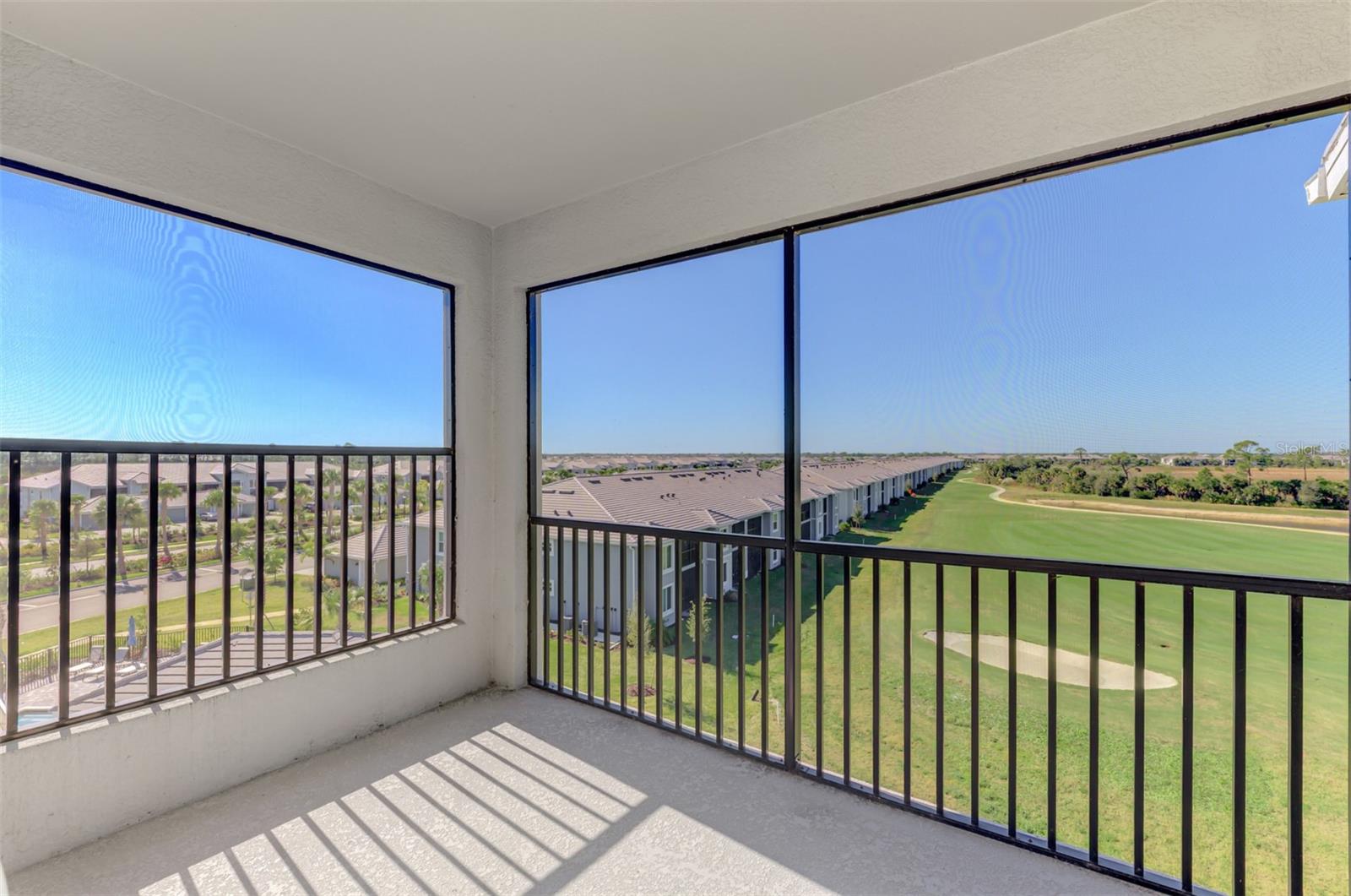 Image 23 of 33 For 17565 Opal Sand Drive #401