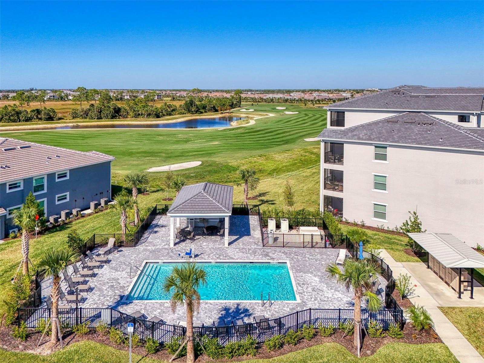 Image 28 of 33 For 17565 Opal Sand Drive #401