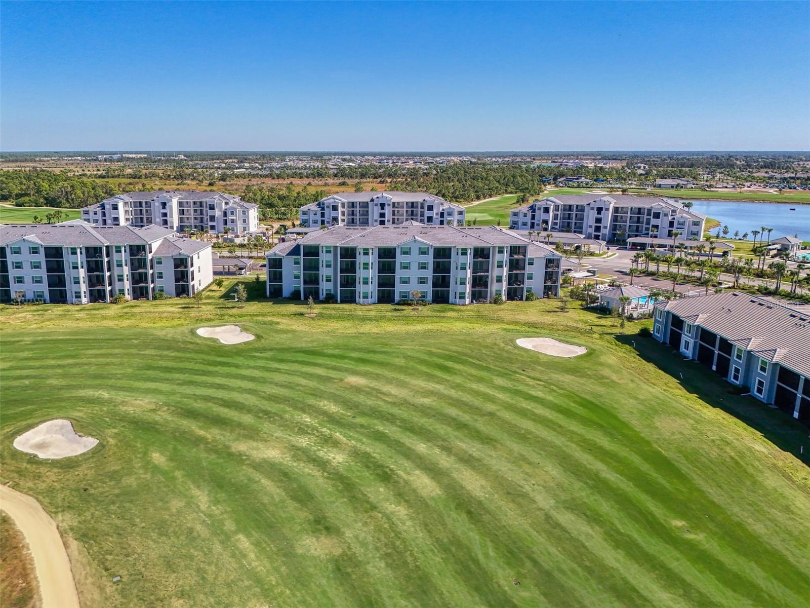 Image 31 of 33 For 17565 Opal Sand Drive #401