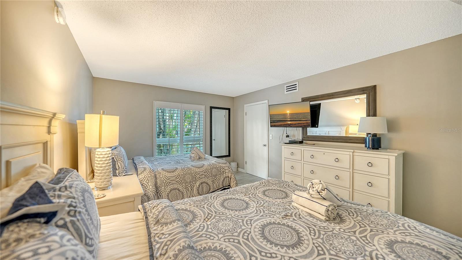 Image 15 of 30 For 4235 Gulf Of Mexico Drive T101