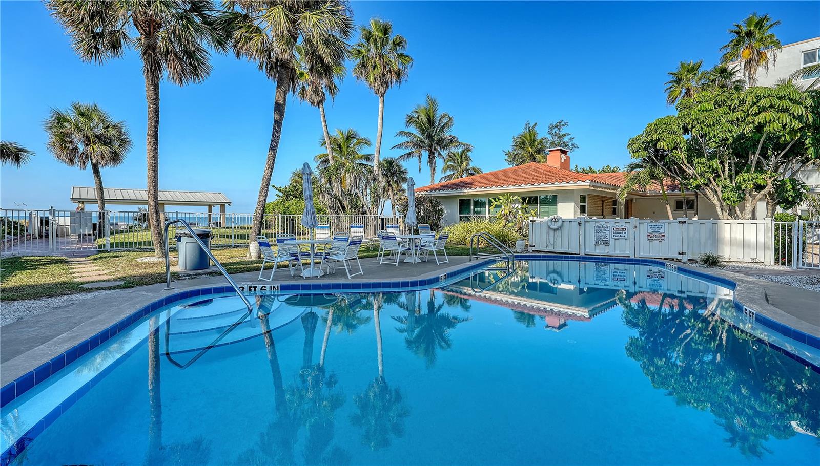 Image 24 of 30 For 4235 Gulf Of Mexico Drive T101