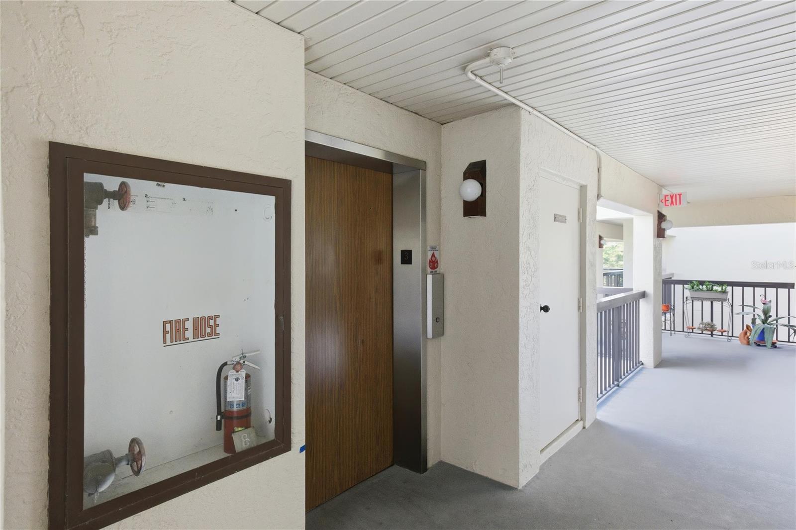 Image 23 of 49 For 3255 Sugarloaf Key Road 31c