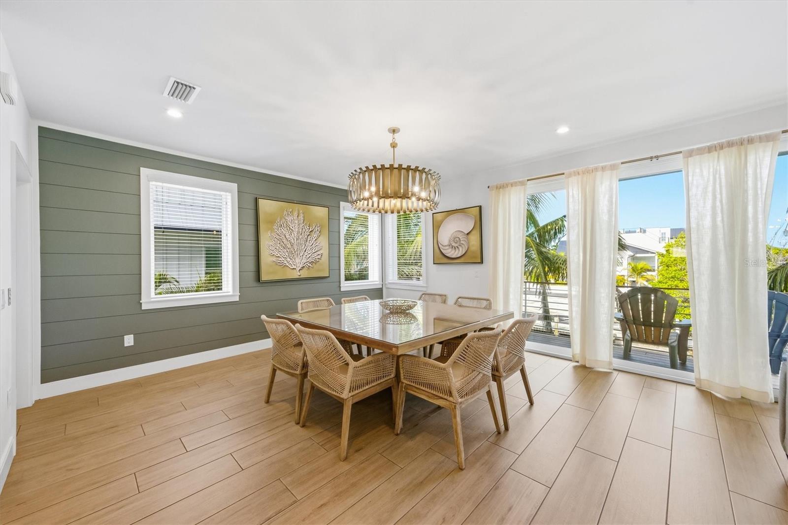 Image 10 of 91 For 403 20th Place N