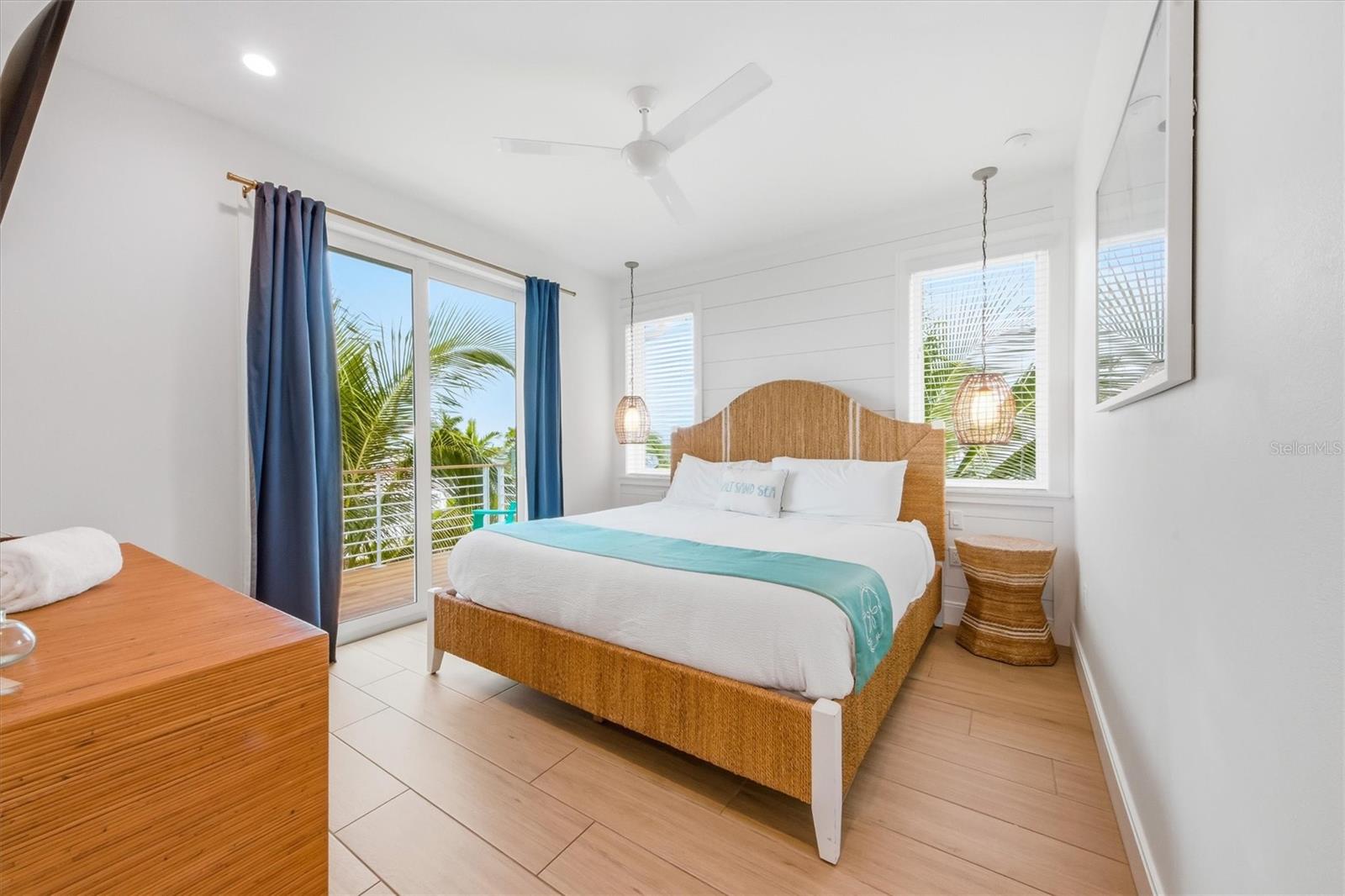 Image 24 of 91 For 403 20th Place N