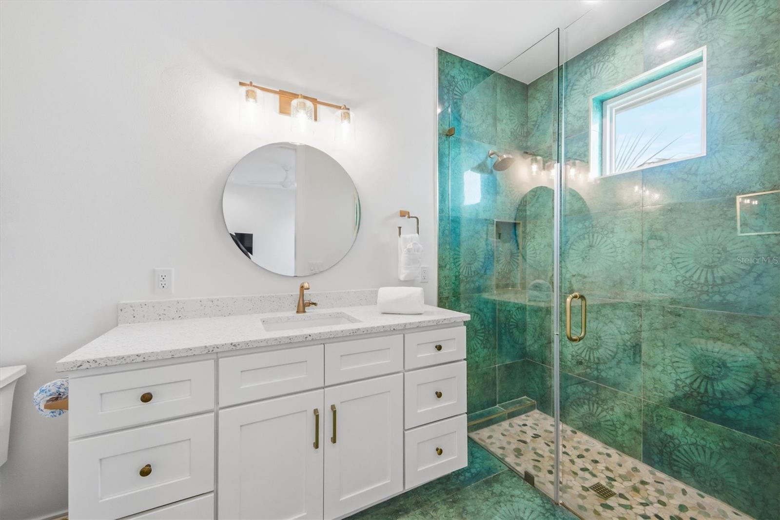 Image 27 of 91 For 403 20th Place N