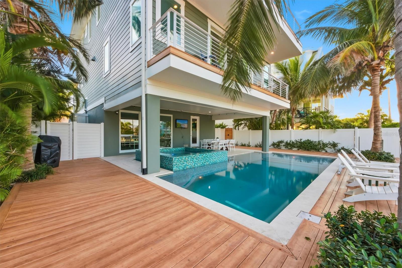 Image 41 of 91 For 403 20th Place N