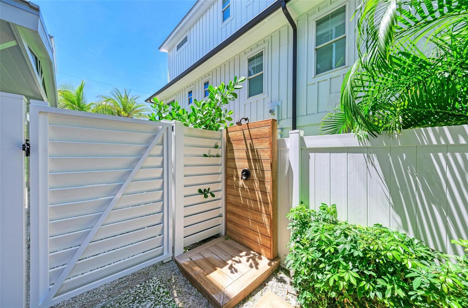 Image 75 of 91 For 403 20th Place N