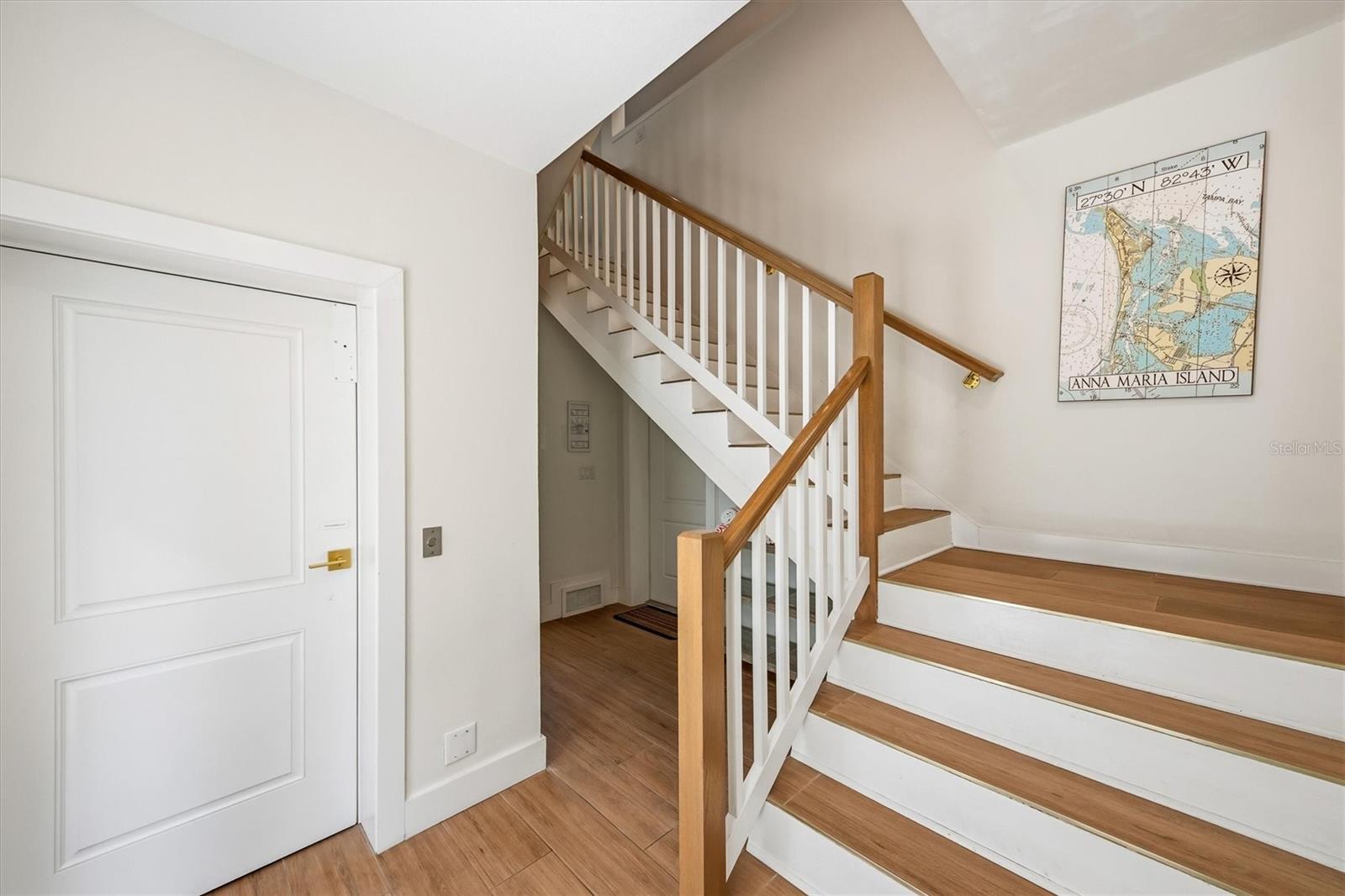 Image 8 of 91 For 403 20th Place N