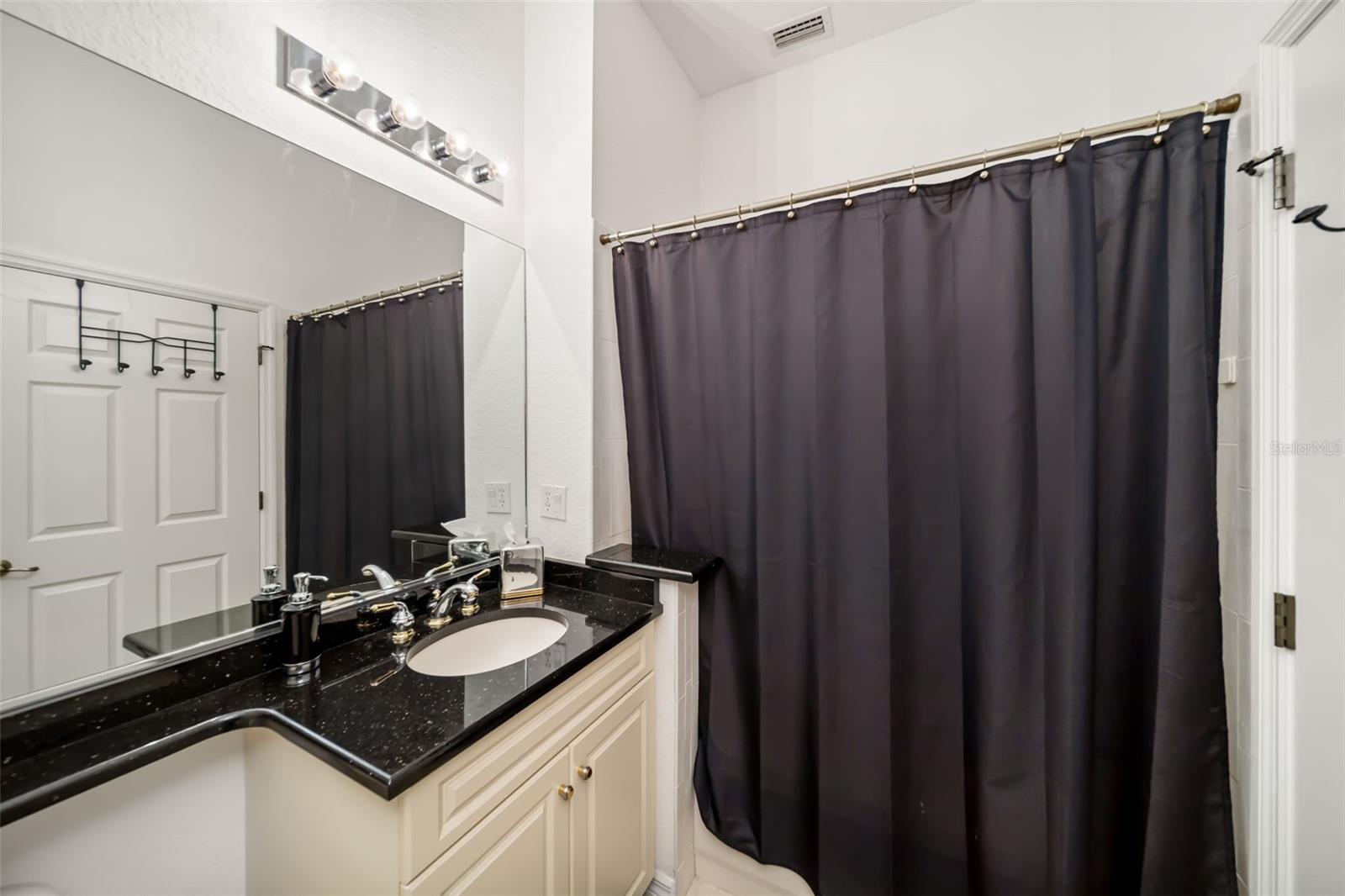 Image 22 of 62 For 804 Triano Circle 804