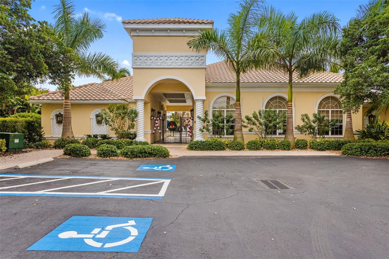 Image 43 of 62 For 804 Triano Circle 804