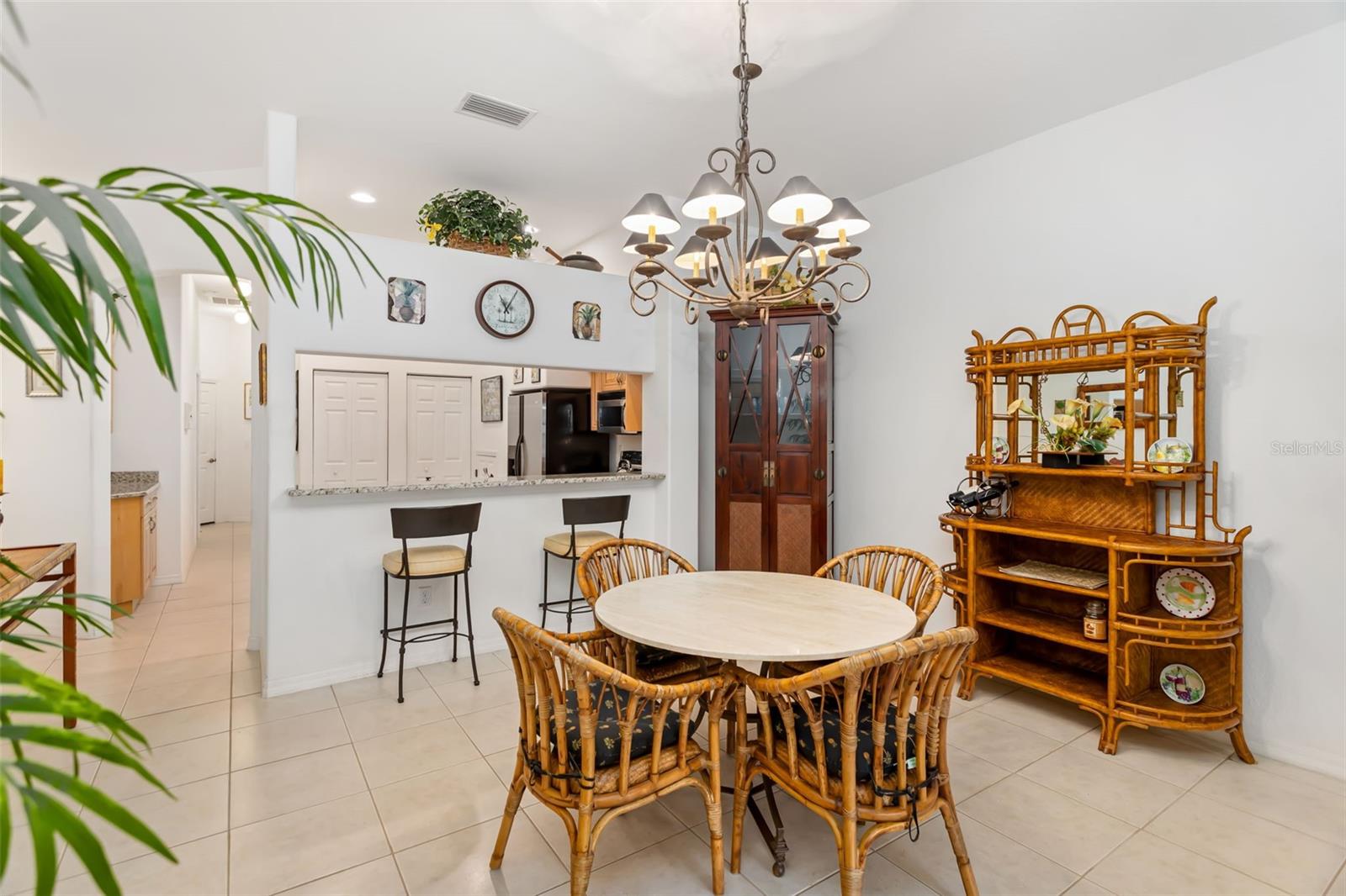 Image 8 of 62 For 804 Triano Circle 804