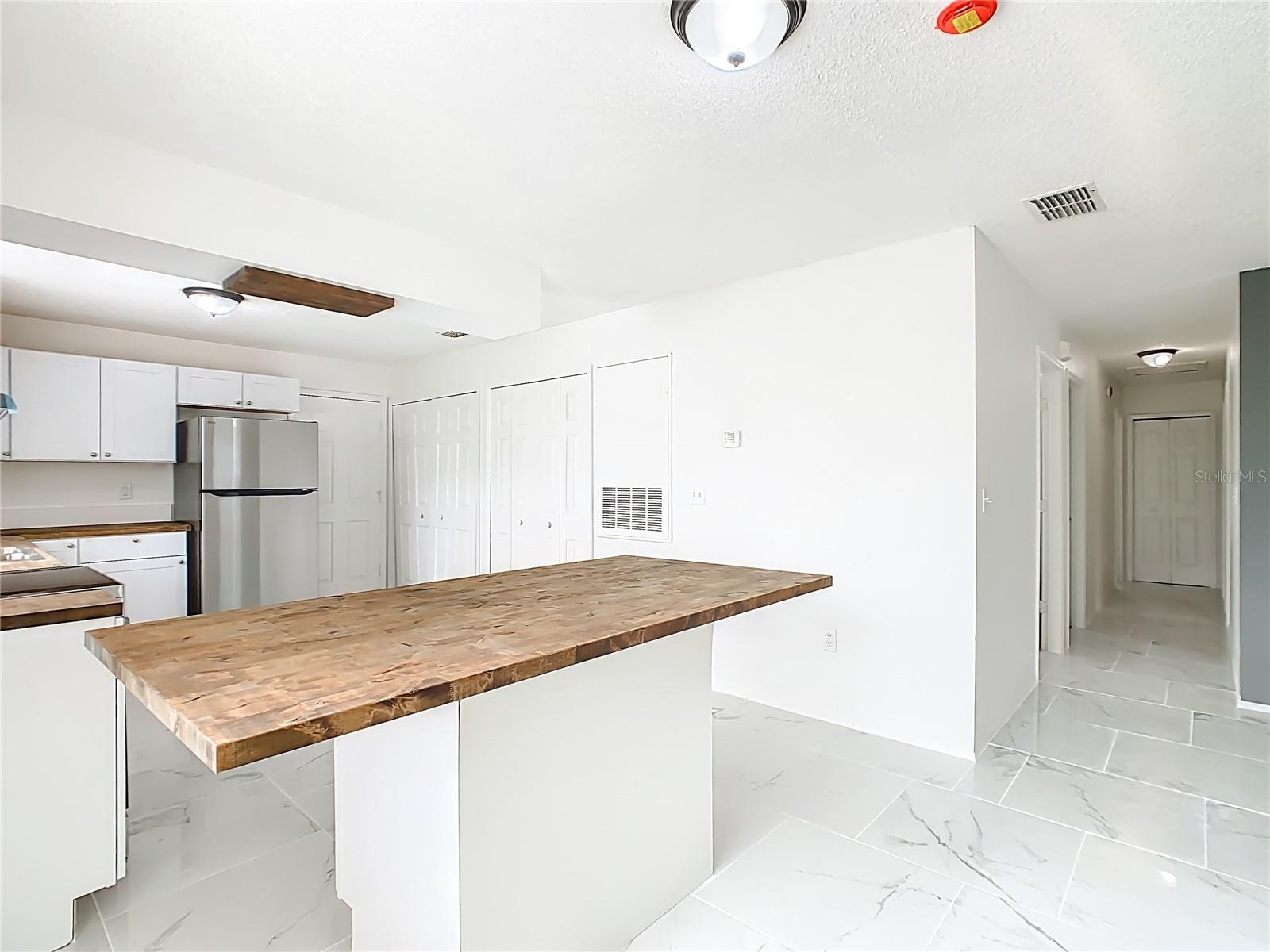 Image 14 of 44 For 311 Drum Court