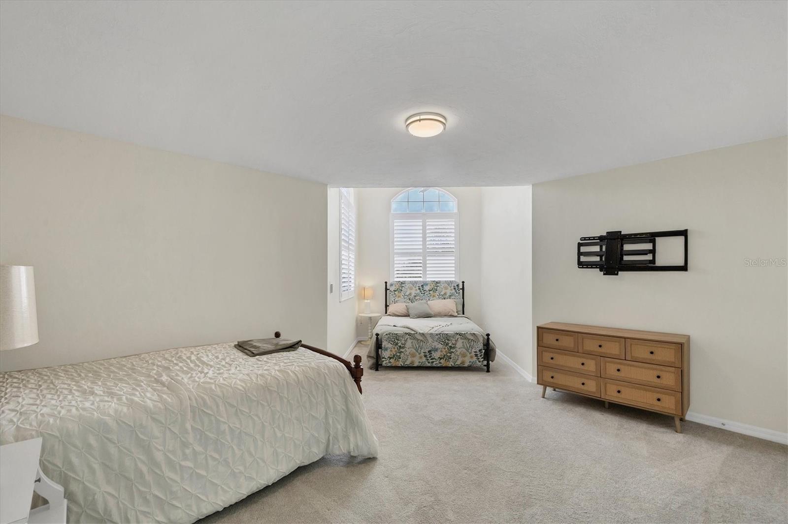 Image 33 of 65 For 1719 Starling Drive 1719