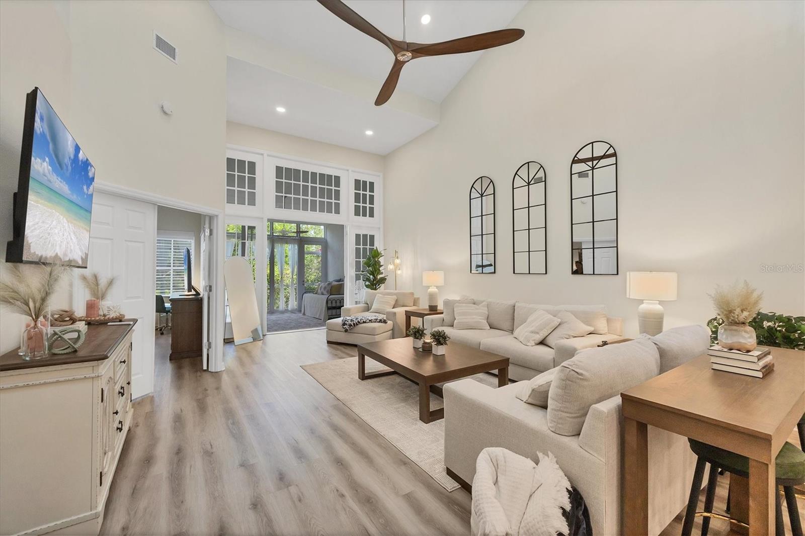 Image 7 of 65 For 1719 Starling Drive 1719