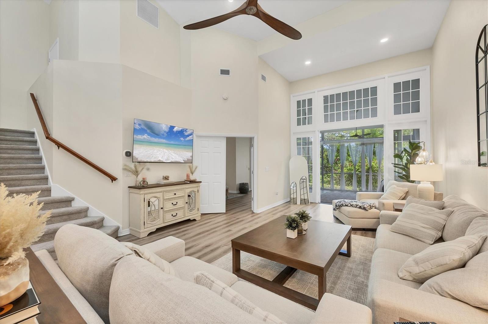 Image 8 of 65 For 1719 Starling Drive 1719