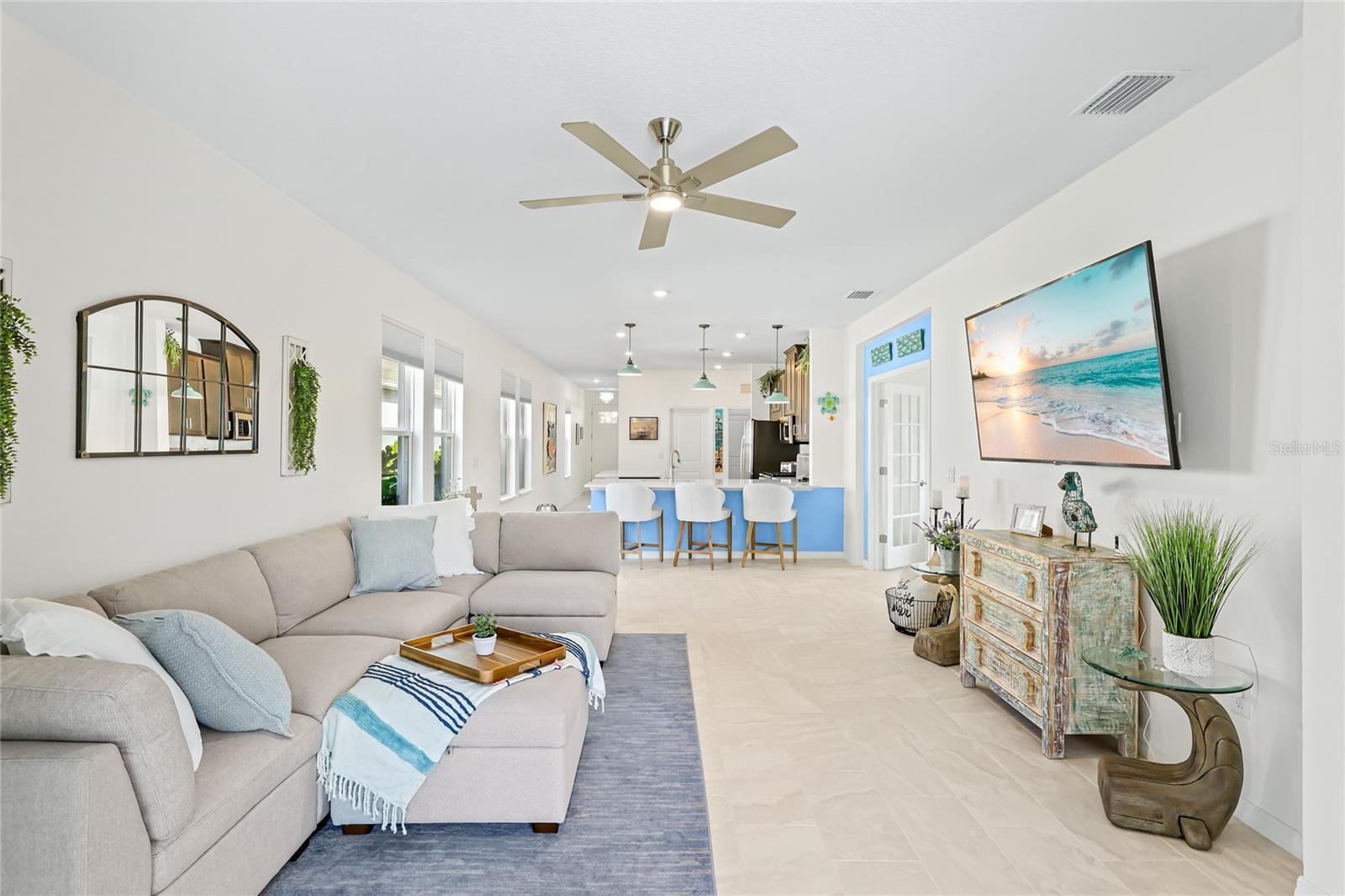 Image 11 of 49 For 15061 Shady Palms Lane