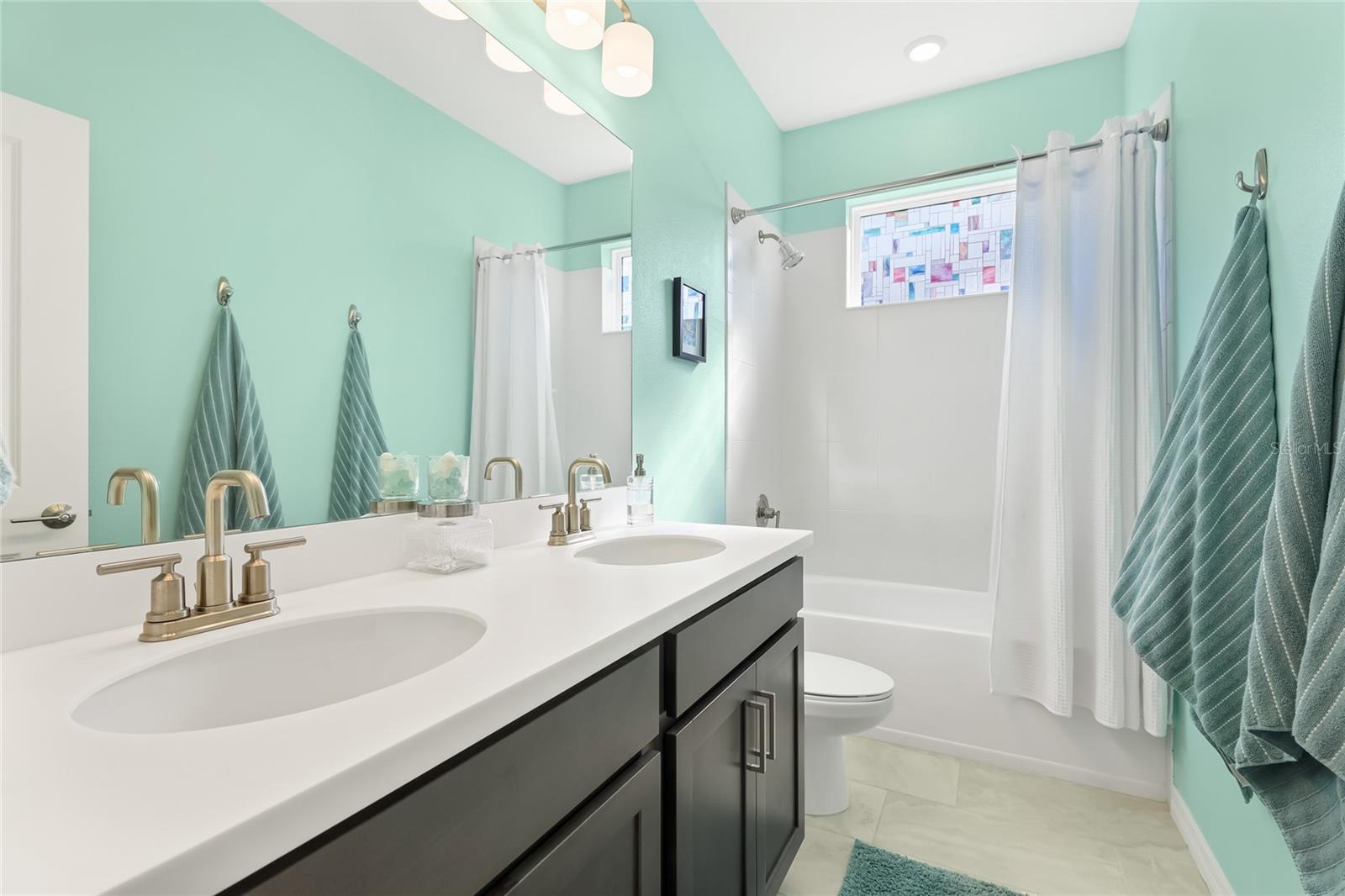 Image 21 of 49 For 15061 Shady Palms Lane