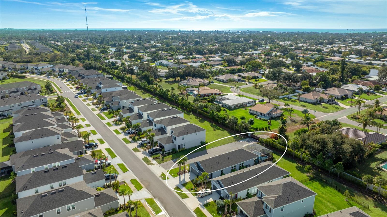 Image 30 of 49 For 15061 Shady Palms Lane