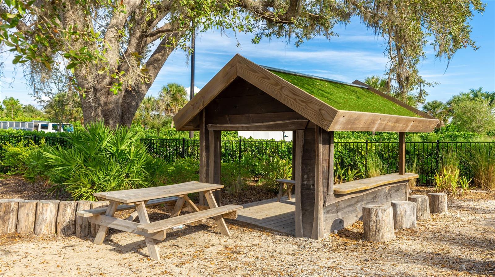 Image 44 of 49 For 15061 Shady Palms Lane