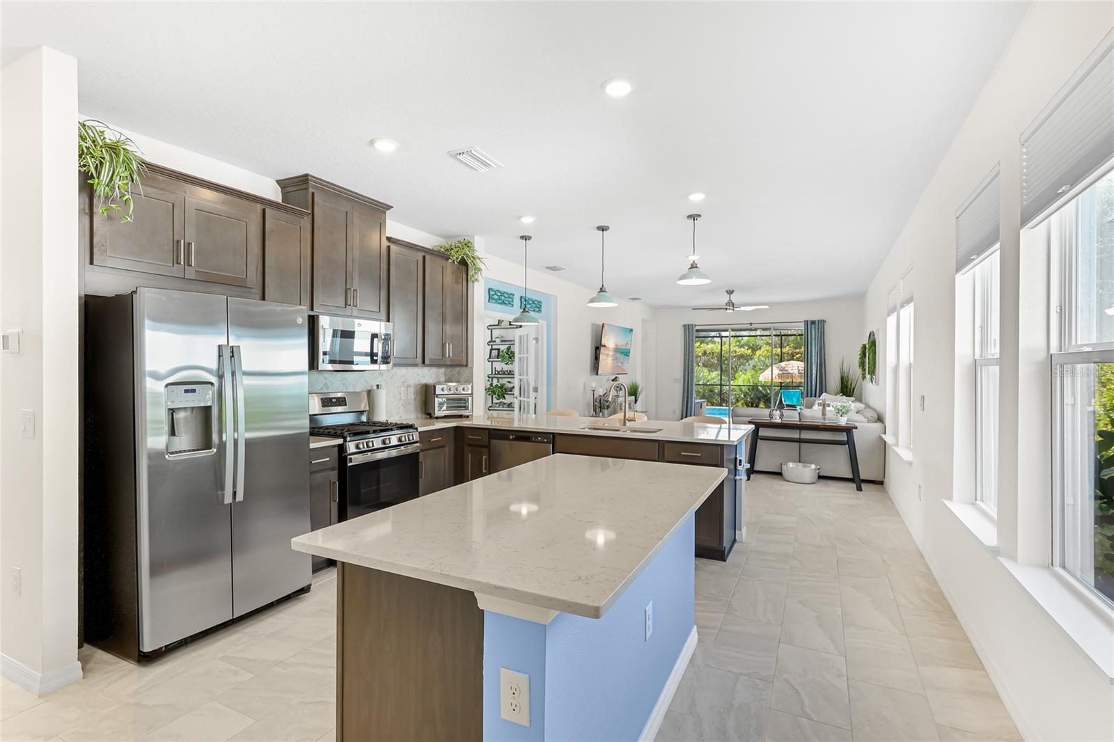 Image 6 of 49 For 15061 Shady Palms Lane