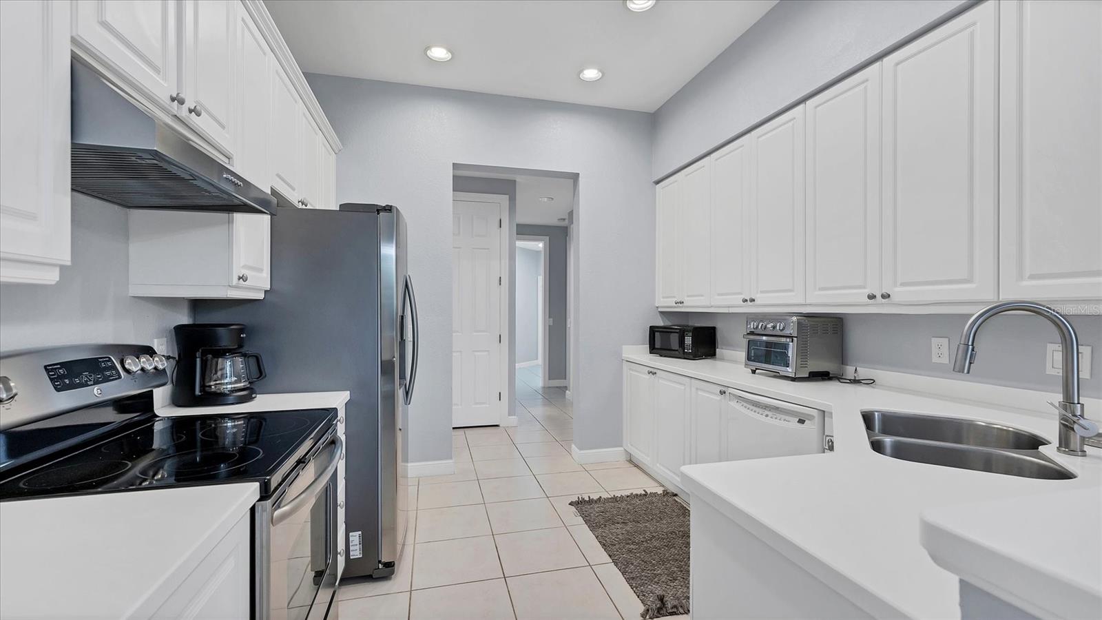 Image 10 of 53 For 5523 46th Court W Na