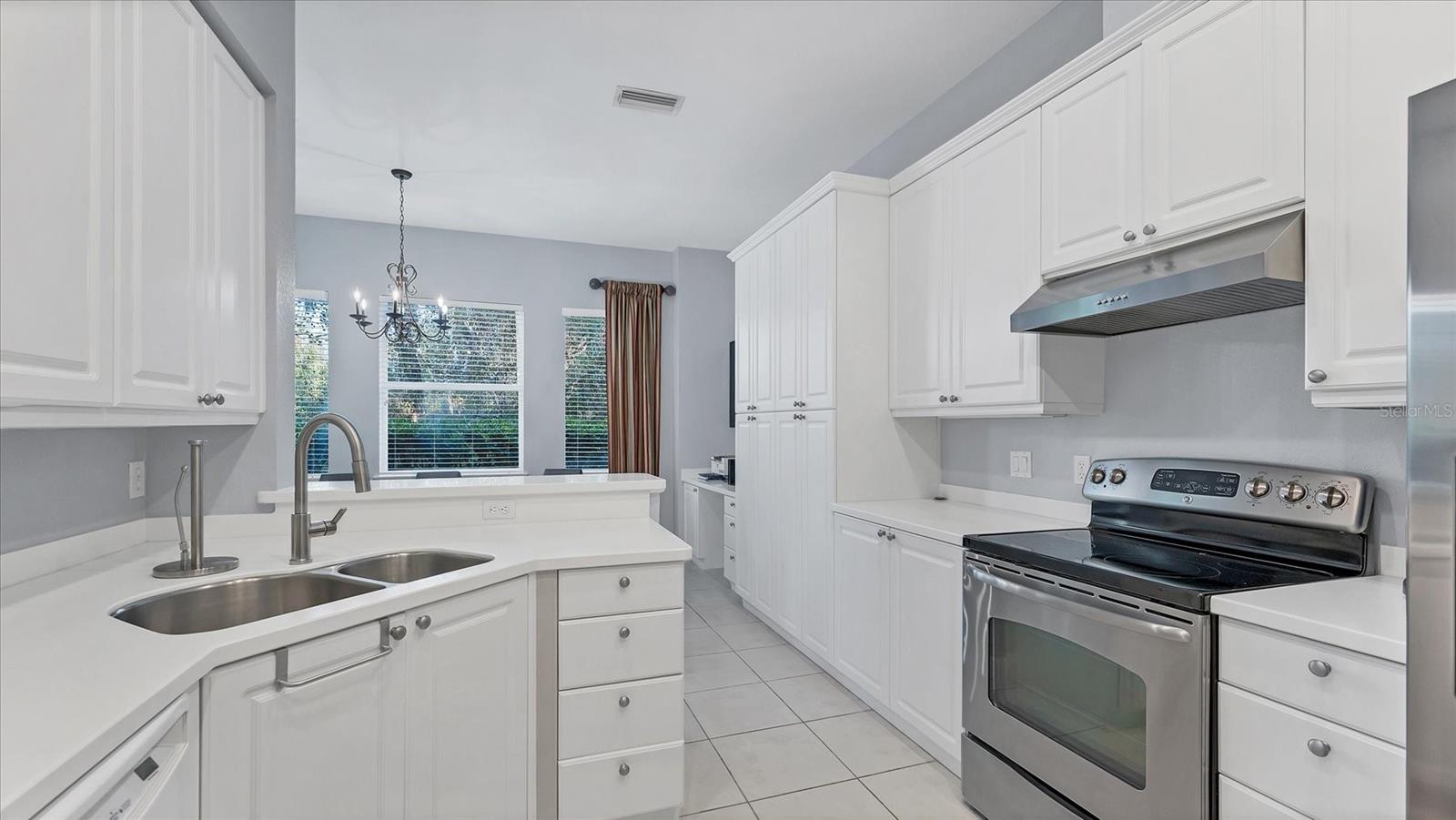 Image 13 of 53 For 5523 46th Court W Na