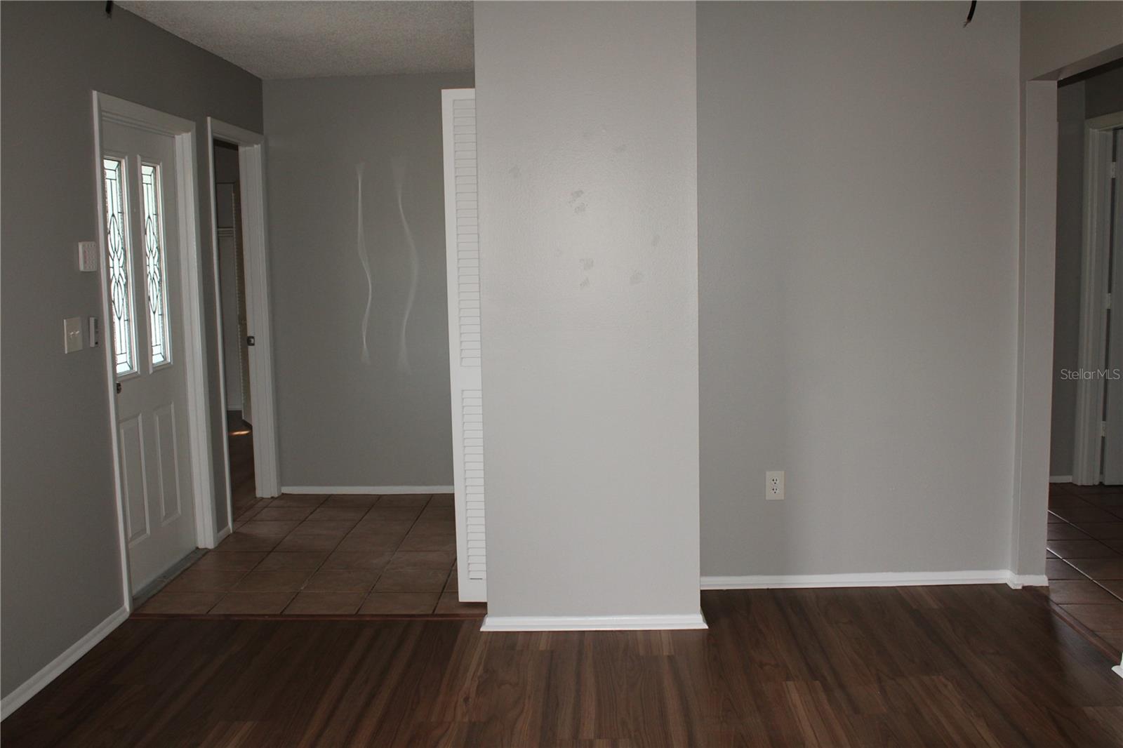 Image 10 of 32 For 4024 13th Avenue W