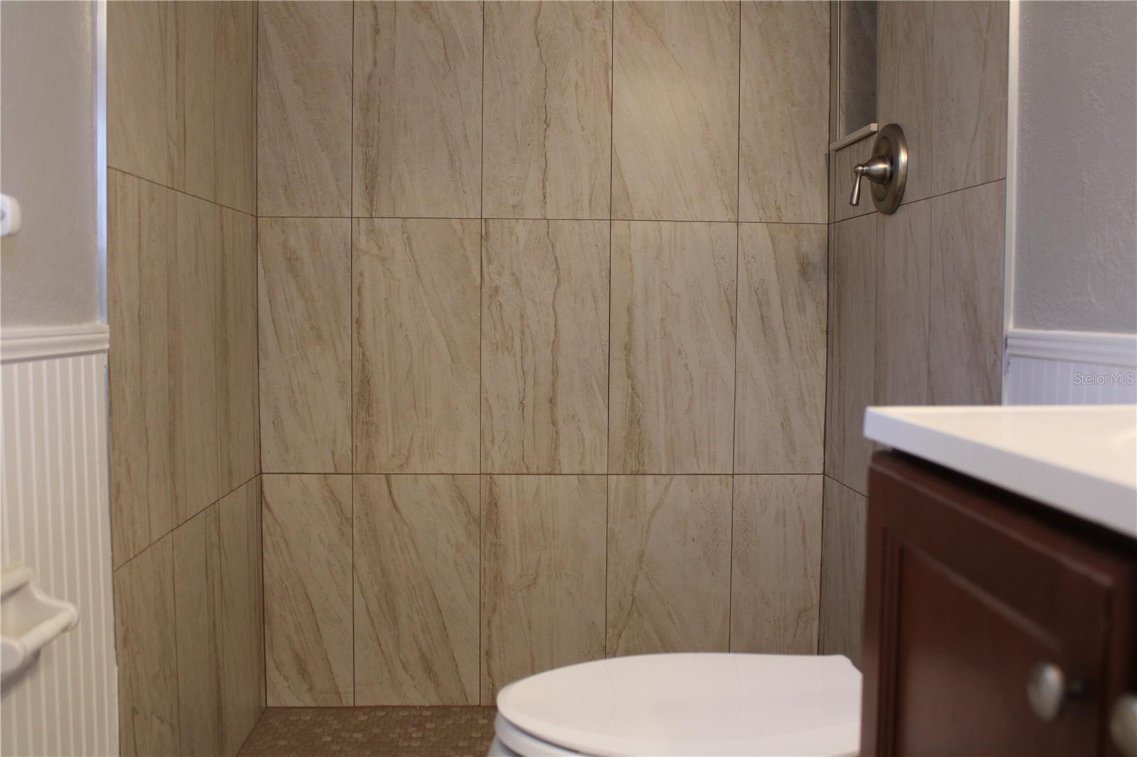 Image 13 of 32 For 4024 13th Avenue W