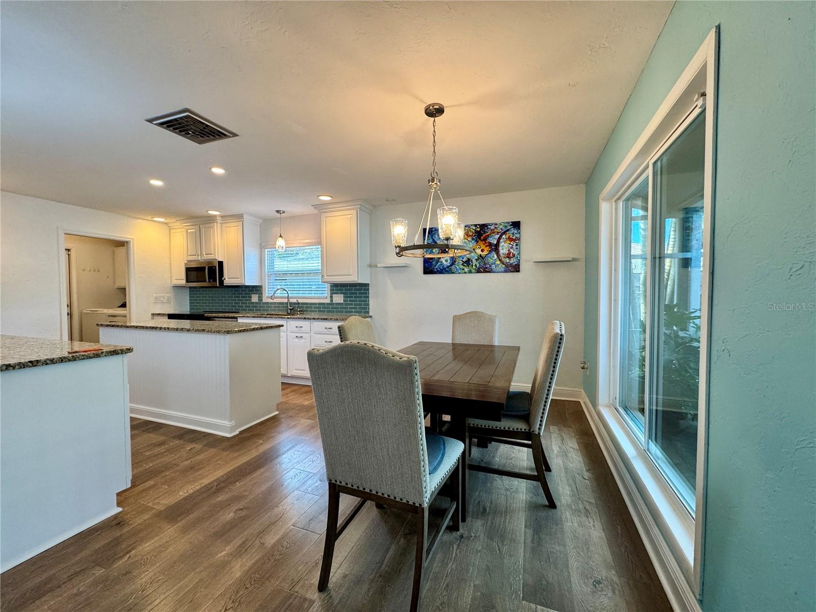 Image 12 of 75 For 4124 Pinar Drive