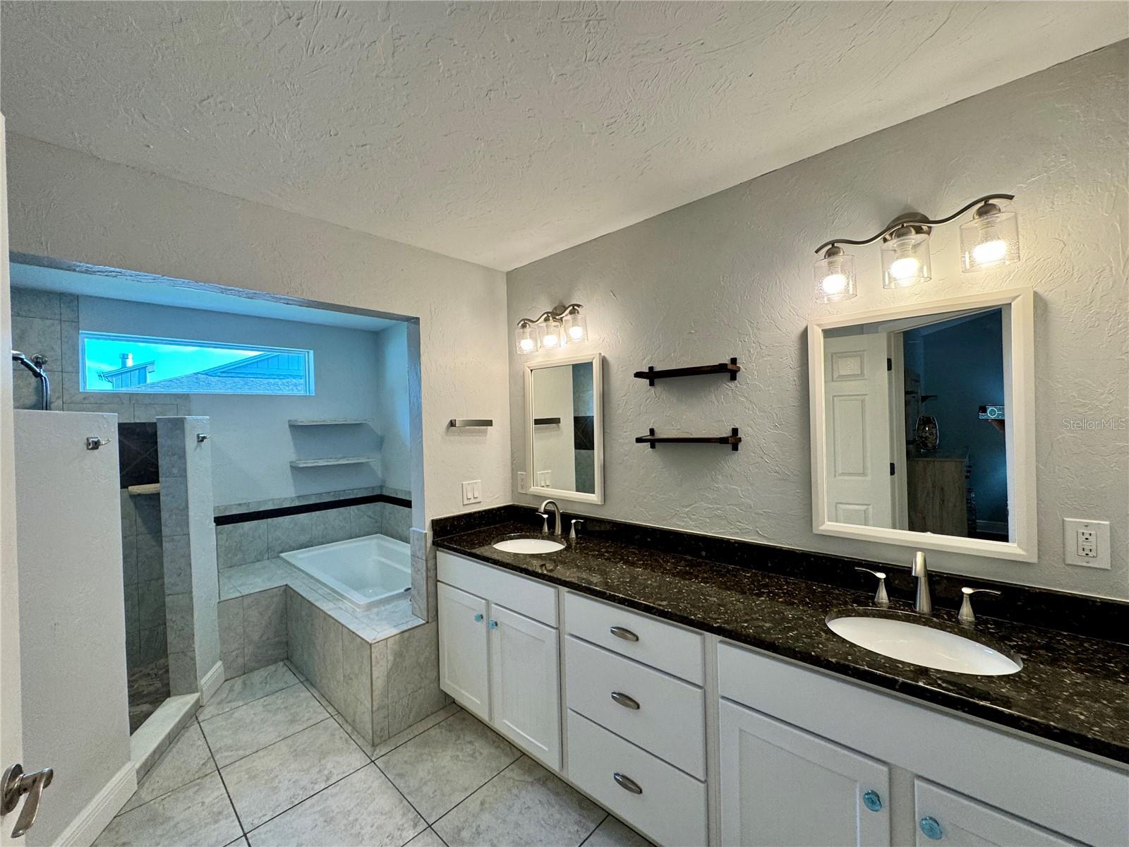 Image 24 of 75 For 4124 Pinar Drive