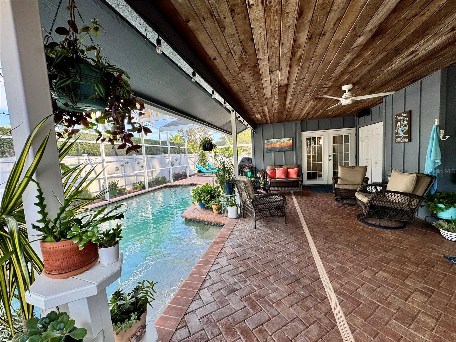 Image 38 of 75 For 4124 Pinar Drive