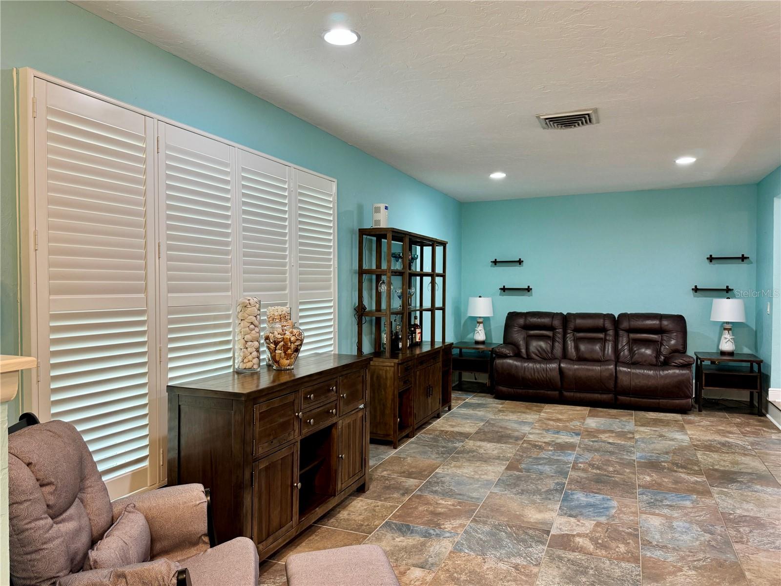 Image 5 of 75 For 4124 Pinar Drive