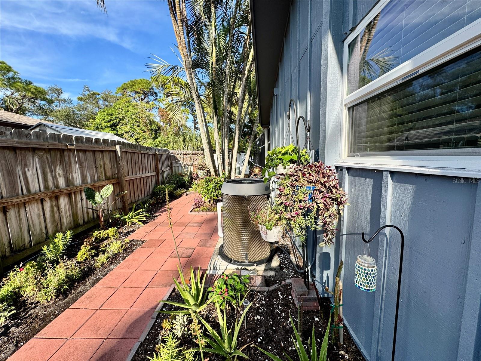 Image 54 of 75 For 4124 Pinar Drive